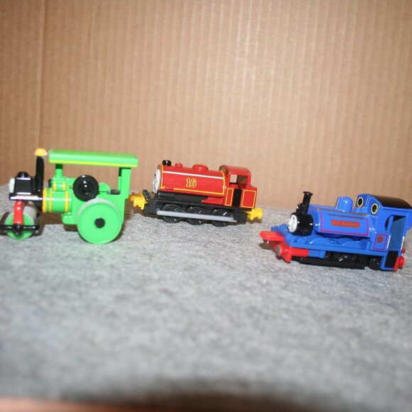 Vtg. (3) Thomas Tank Engine & Friends Diecast Magnetic Trains Ertl Lot 3 1990's - Picture 2 of 7